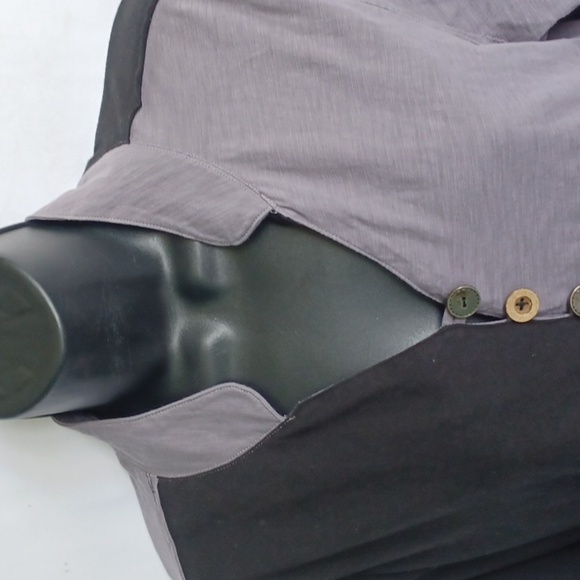 Neon Buddha Womens Sz M Wearable Art to Wear Blouse Black/Grey, 20" PTP, 26" L - Picture 3 of 9